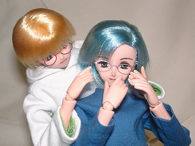 セレストに眼鏡かける